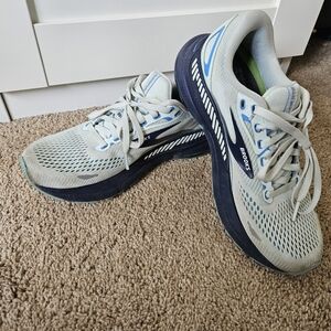 Brooks Adrenaline GTS 23 Women's 7.5 With Orthotic Insoles - Blue Glass/Marina